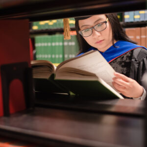Are you a PhD student? Are you looking for advice to get you through your degree? "PhD Toolkit: How to Set and Achieve Your Goals" &nbsp;January 15th takes place at University College Dublin (Computer Science Building - SCIH 1.51) at 2 pm. Register here UCD Clinical Research Centre joins Postgrad.ie. The UCD Clinical Research Centre (UCD CRC) is an academic led, multi-site centre supporting clinical and translational research. It operates under a single governance structure within the UCD School of Medicine and the College of Health and Agricultural Sciences. The UCD CRC is at the core of the Health research and innovation strategy and provides a focal point for collaborative, multidisciplinary patient-focused research. The centre links the clinical community to core university research institutes including the UCD Conway Institute, Systems Biology Ireland and the UCD Charles Institute of Dermatology. Over the last 5 years, the UCD CRC has developed a comprehensive taught graduate programme including an MSc in Clinical and Translational Research and a Graduate Certificate in Clinical Trials This exciting education initiative is training the next generation of investigators and research professionals. The UCD Clinical Research Centre undertakes research in a wide range of diseases. At the Centre they undertake advanced research in a caring environment that aims to advance medical treatment for all patients suffering from a wide range of illnesses. The research is a truly multidisciplinary team effort. Doctors, nurses, technicians, scientists and of course, patients work together towards the common goal of developing new cures for serious illnesses. Patients in particular play the key role. The Centre believe that through their involvement in research studies, patients are making an immense contribution towards the understanding of the mechanism of disease and greatly influence the ability to improve patient outcome in the future